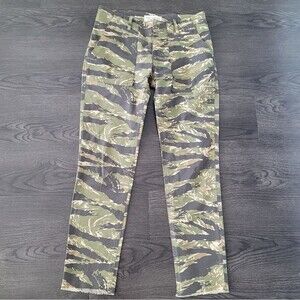 Nili Lotan Camouflage Straight Leg Jeans Size 0 Green Brown Raw Hem Luxury